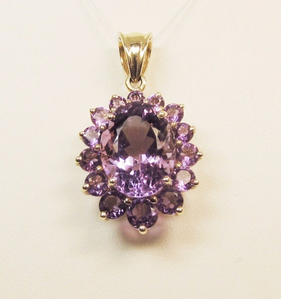 Amethyst and 14Kt Gold Pendant (1002)