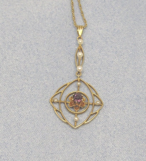 Art Nouveau Pendant 14Kt Gold Oriental Pearls and