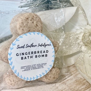 GINGERBREAD BATH BOMB, Gingerbread Cookie Bath Bomb, Bath Bomb, Bath Gift Set, Relaxing Bath Bomb, Bath Bomb Gift, Bath Bombs for Kids,