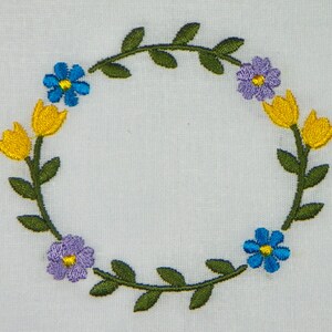 Lente-Bloem-Kransen-4X4-DAH-NLS (6 Machine Borduurmotieven)