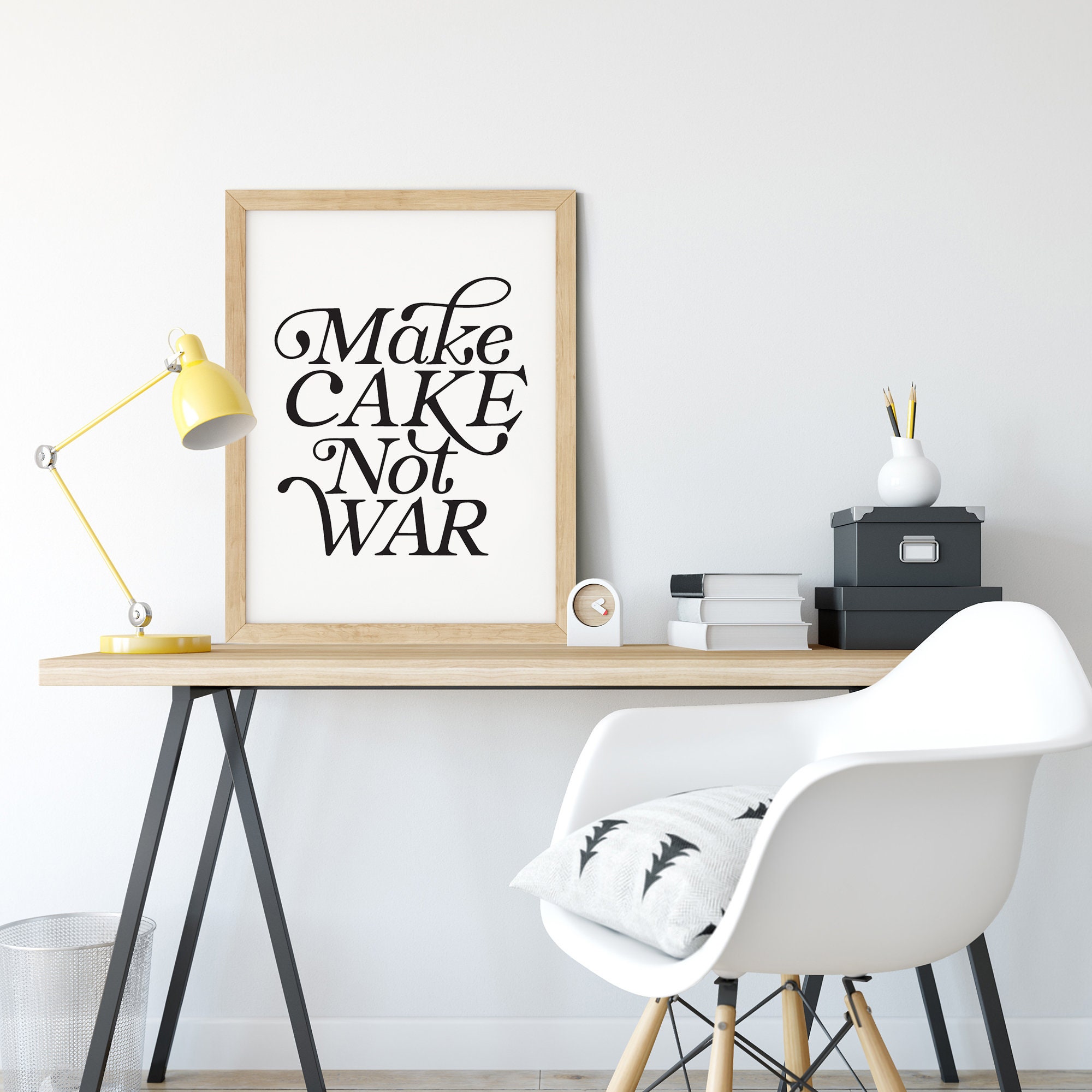 T-shirt Unisex Make Cake Not War - Sweets Food Yum Calm Love - Taille Unique - Neuf Avec étiquettes