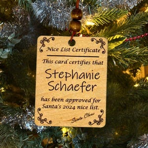 Enfeite de Natal personalizado Papai Noel Lista Bonita Certificado Presente Gravado em Madeira