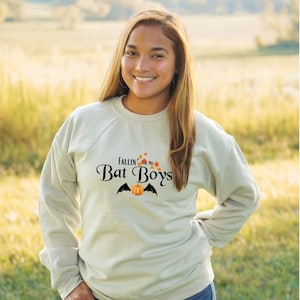 OFFICIALLY LICENSED Acotar Fallin’ for the Bat boys Sweatshirt, acotar Shirt, book Crewneck, Illyrian warrior, Bat boys, licensed SJM merch