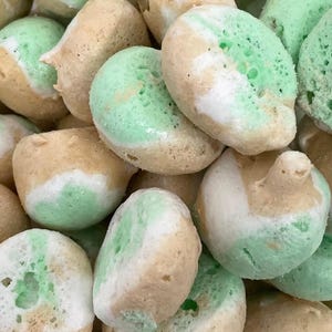 Caramel Apple Sugar Pillows, Caramel Apple Salt Water Taffy Freeze Dried, Puffy Candy, Freeze Dried Candy, Airy, Soft Crunch