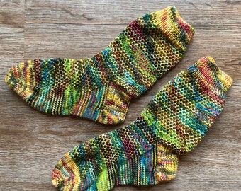 Calcetines de punto, Calcetines de cojido a mano, Calcetines de punto de mujer tamaño pequeño mediano, Calcetines hechos a mano, Calcetines de lana, Calcetines de bota de mujer, Calcetines de punto arco iris