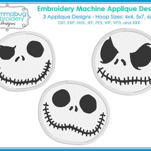 Puede incluir: Tres diseños de bordado en blanco y negro de la cara de Jack Skellington de la película Pesadilla antes de Navidad. Los diseños son de forma circular y son adecuados para tamaños de aro de 4x4, 5x7 y 6x10. Los formatos de archivo de bordado incluyen DST, EXP, HUS, JEF, PES, VIP, VP3 y XXX.