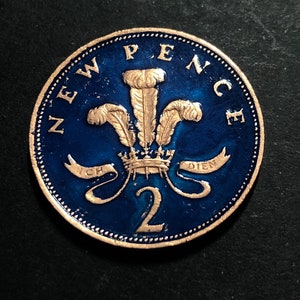 Smaltato a mano britannico 2 nuovi penny dal tono rame del 1971 e blu scuro