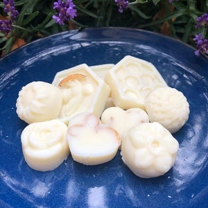 Orange, Neroli and Sandalwood Infused Aromatherapy Wax Melts