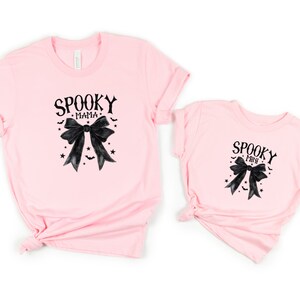 Mini-magliette spettrali per mamme spettrali, abbigliamento da civetta, maglietta per mamme di Halloween, mamma e mini, abbinamento di Halloween, magliette per mamma e me, maglietta spettrale