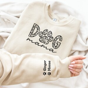 Dog mama sweatshirt, dog mom sweatshirt with name, pet sweatshirt, custom dog gift, dog lover shirt, personalized dog lover gifts, dog shirt