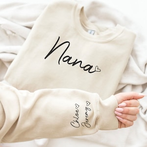 Personalized grandma sweatshirt, nana sweatshirt with grandkids names, grandma gift, grandma shirt, grandmother christmas gift, nana shirt