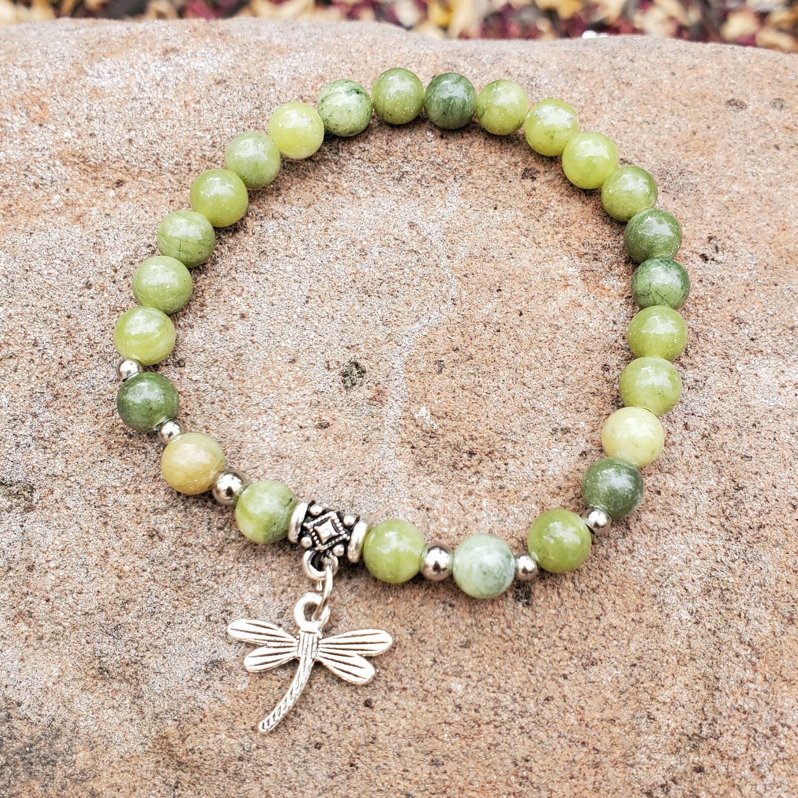 Pulsera de piedra preciosa curativa natural de jade verde