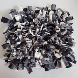 Black & White SnuffleMat