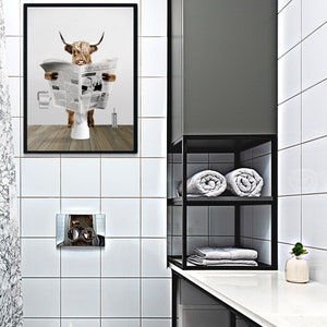 Highland cow toilet art print animal picture