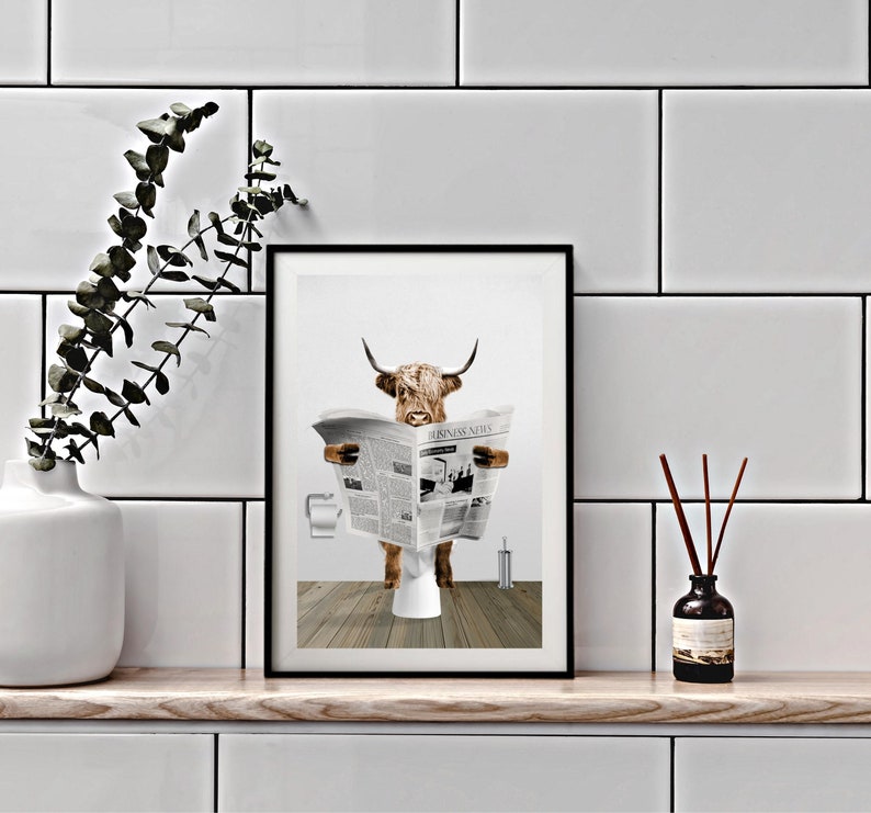 Funny highland cow bathroom art décor