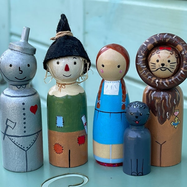 Hand-Painted the Wizard of Oz Peg Dolls: the Wicked Witch Wooden Figurines, Kids Gift