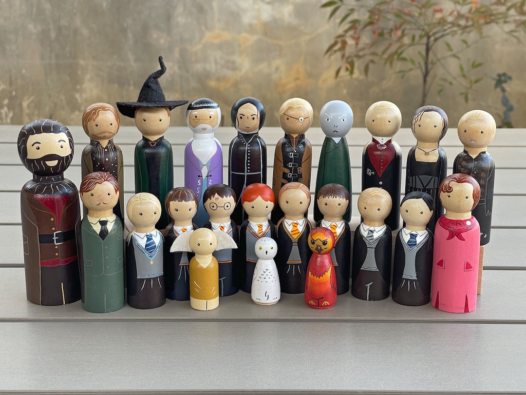 Hand-painted Peg Dolls Inspired by Harry Potter Hogwarts Magic School Role  Playing Figurine Gift for Children Kid Christmas Holiday Birthday