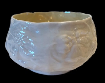 Belleek Irish Porcelain Open Sugar Bowl Lily Pattern Lustre Irlande — 1926 à 1936