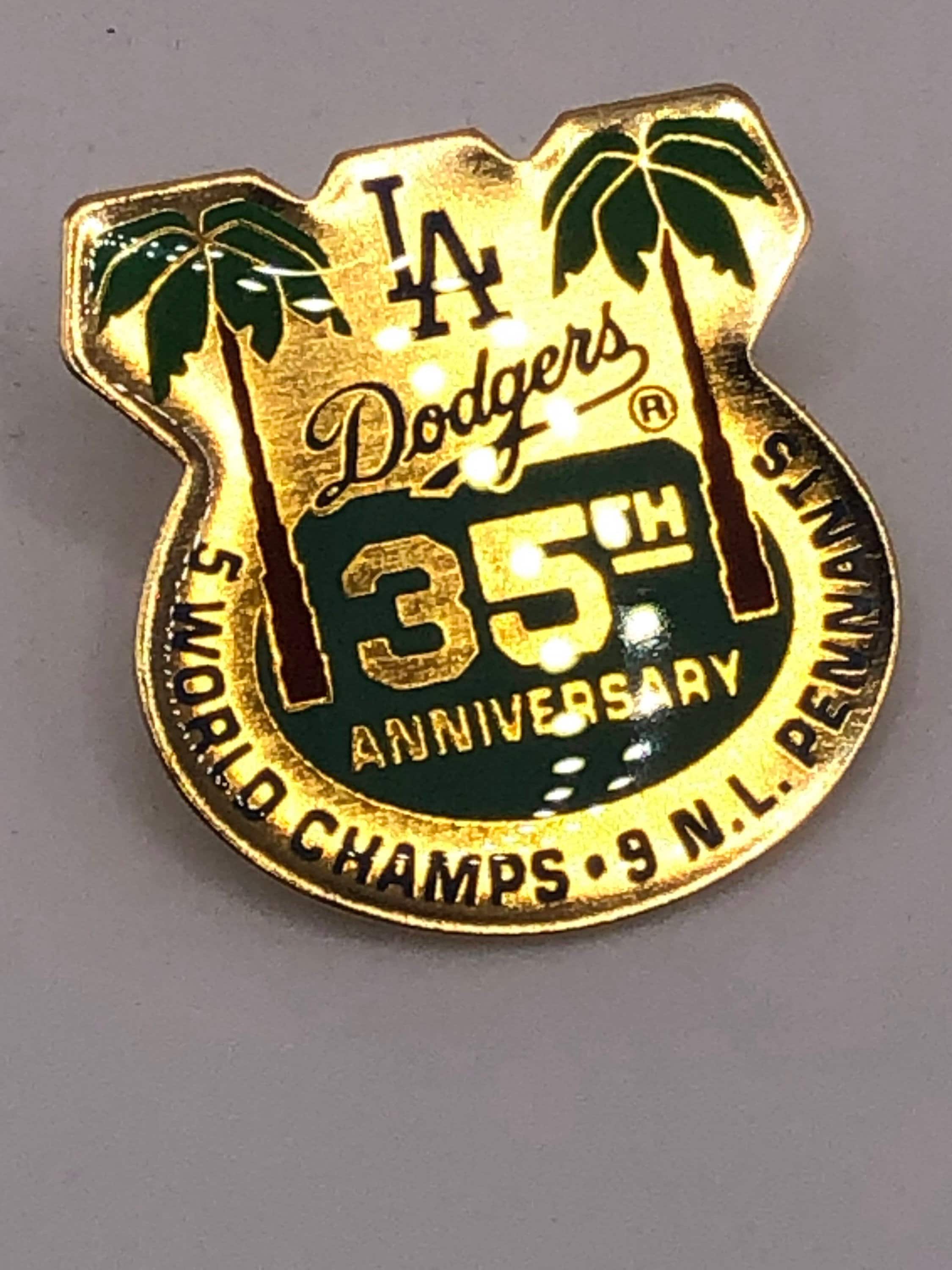 Vintage LA Dodgers 35th Anniversary Pin ~ Unocal 76 Collectible