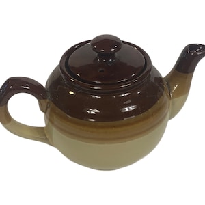 Vintage Brown Taupe Stoneware Ceramic Teapot - Retro Kitchen Decor Collectible