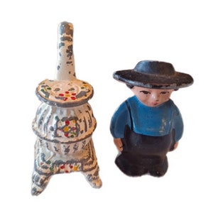 Cute Salt and Pepper Shakers