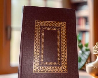 Gulliver’s Travels by Jonathan Swift - International Collectors Edition Leatherette Book w/ Gold Trim