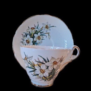 Regency Daffodil Tea Cup & Saucer