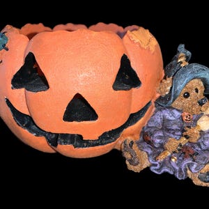 Boyd’s Bears Emma the Witchy Bear Pumpkin Magic Votive Holder #2770 Retired Resin Candle Holder Halloween Decoration 1996 w/ Box