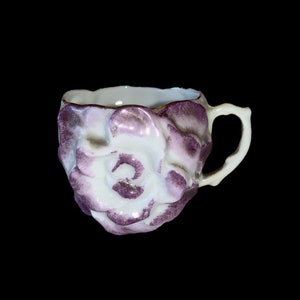 Demitasse Tea Cup w/ Flower