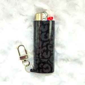Louis vuitton deals lighter sleeve keychain