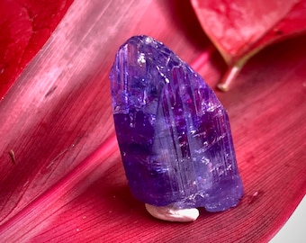 9.4ct 16mm x 9.9mm x 6mm B03 Tanzania Tanzanite crystal from Lelatema Mtns