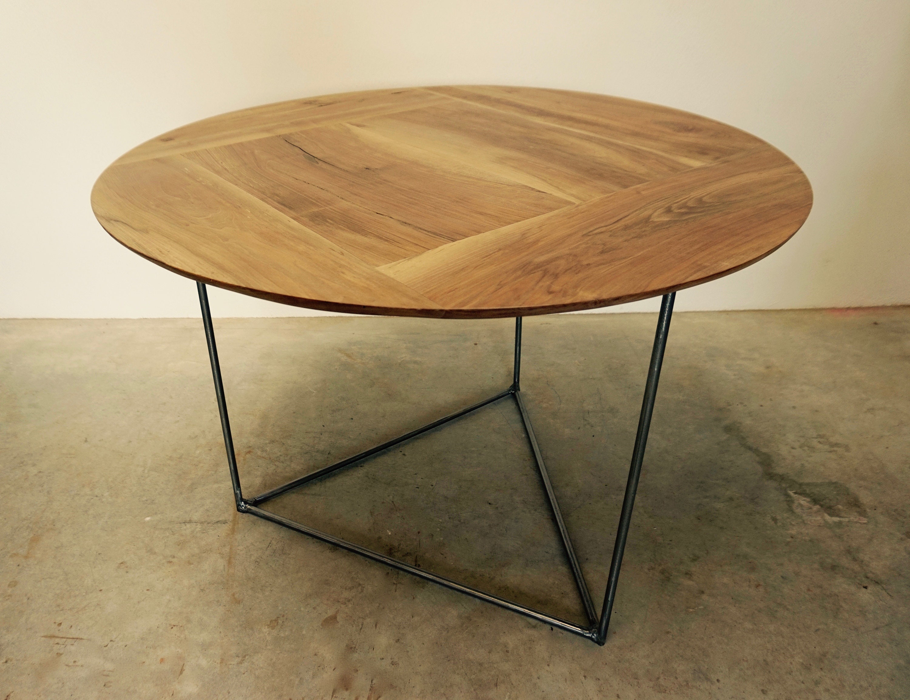 The Deckard Table, Dining Table, Round Table Repas, Manger