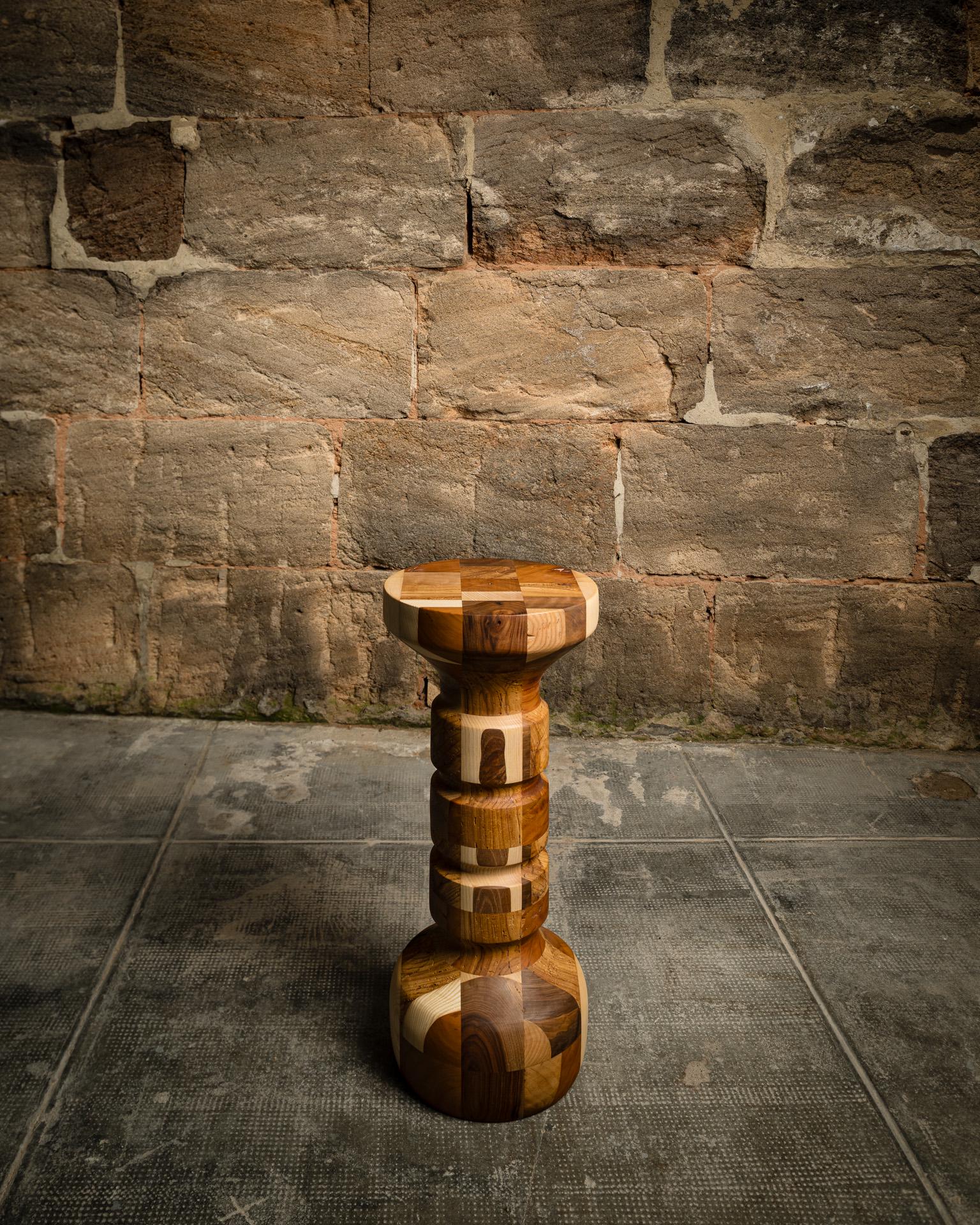 Table bois récupéré, Table d'appoint ronde, Petite table ronde, Table de chevet ronde, Table d'appoint canapé, Table bois mosaïque