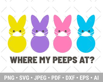 Pode incluir: Quatro marshmallows de Páscoa em forma de pintinhos com máscaras. Os pintinhos são amarelos, roxos, cor-de-rosa e azuis. O texto "WHERE MY PEEPS AT?" está abaixo dos pintinhos.