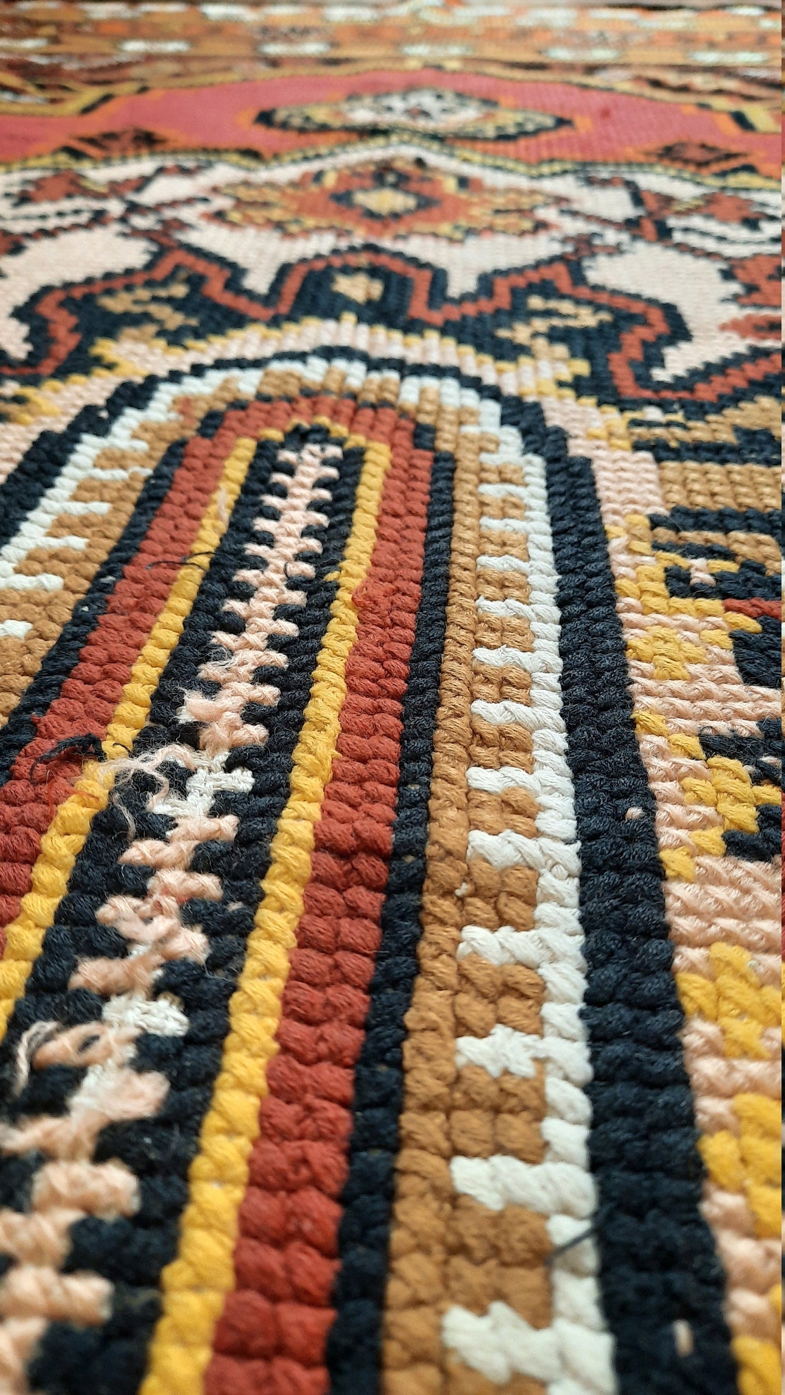 Embroidery rug vintage rug 72.8x53.2 inh boho rum décor Etsy