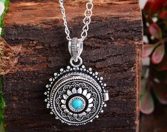 Vintage Silver Poison Locket Pendant with Turquoise Stone, Floral Design, Antique-Inspired Necklace, Boho Jewelry Gift, Poison Pendent