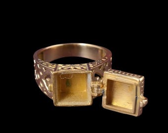 Vintage Gold Locket Ring, Secret Compartment Jewelry, Adjustable Statement Ring, Antique Style, Unique Gift for Her