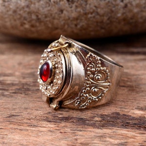 Natural Garnet poison ring , Gold Garnet hidden box ring , January birthstone ring , small box ring, Box Ring, Mother Day Gift, locket ring