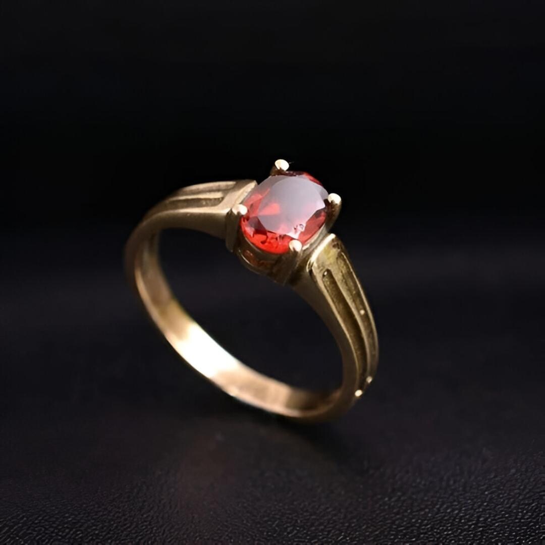Vintage Gold Ring With Deep Red Garnet, Elegant Solitaire Design ...