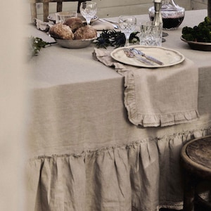 Femme Façon tablecloth &#39;Ruffle Lace&#39;
