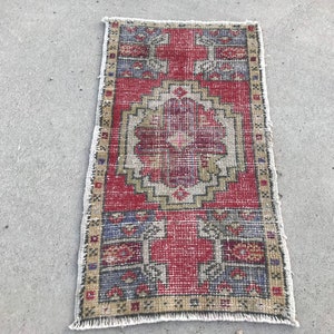 2'8"x1'6" ft, Anatolian mini Rug, vintage Small Rug, Antique Rug, Turkish Mini Rug, Door Mat Rug, Small Carpet,Oushak Carpet,Turkish Carpet