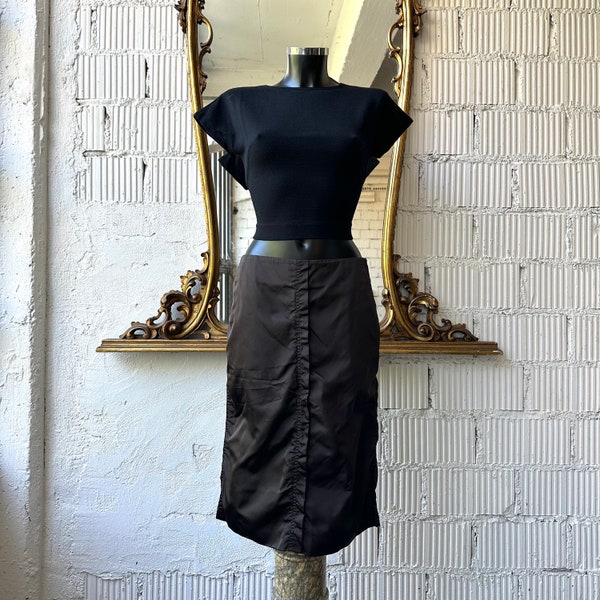 Yves Saint Laurent by Tom Ford S/S 2002 documented deep purple brown straight line silk skirt size FR42 /
