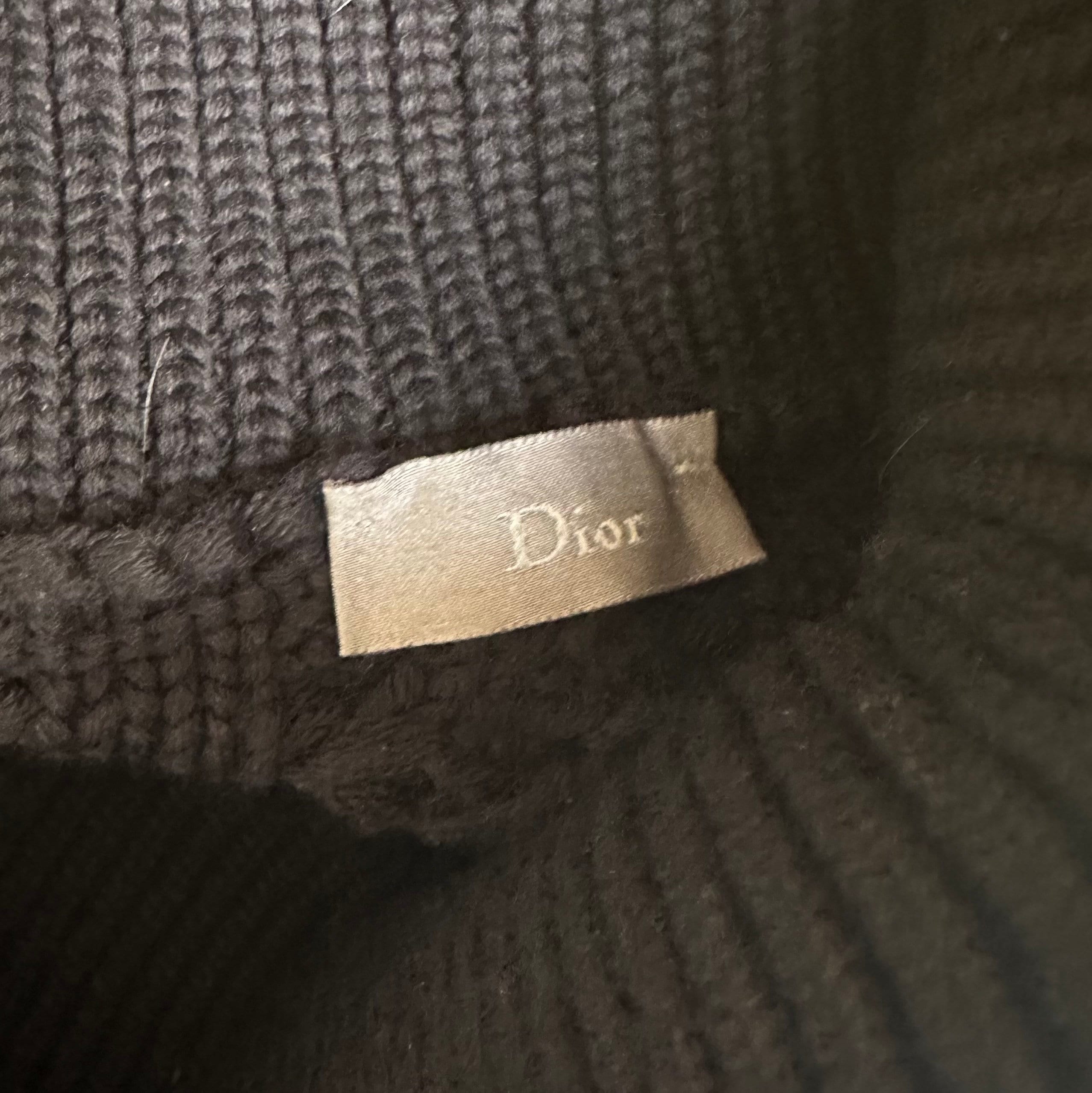 Vintage Dior Homme Fall / Winter 2003 Ready-to-wear Runway Vintage Dior Homme Fall / Winter 2003 Ready-to-wear Runway