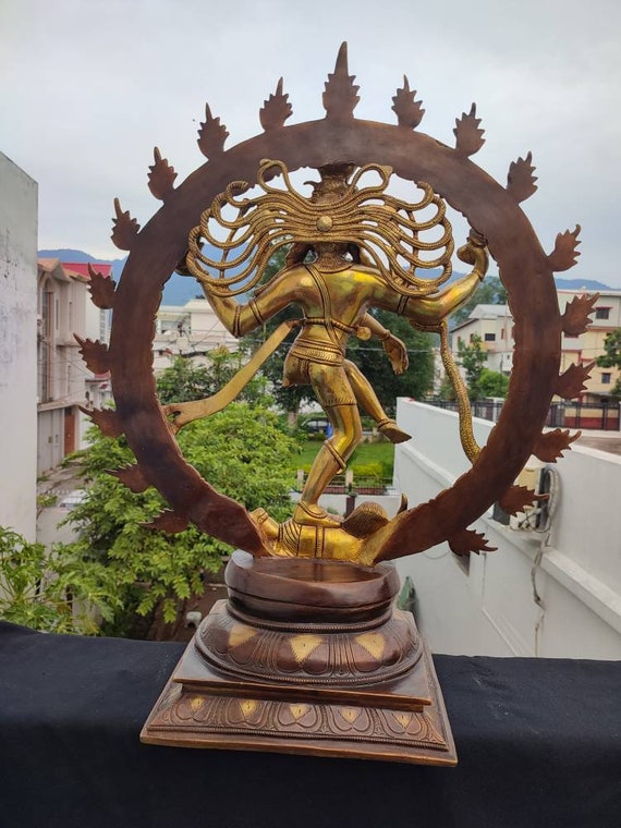 23インチの真鍮製踊るシヴァ・ナタラジ像（ヒンドゥー教の舞踏神
