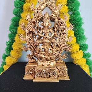Estátua de Kamakshi em latão: Deusa Hindu do Tempo (34 cm)