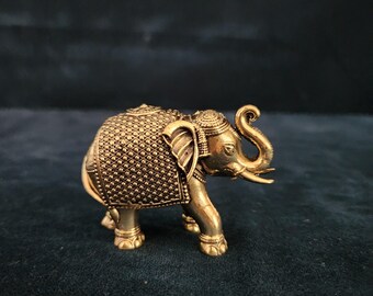 真鍮製象の像セット：アンティークな室内装飾、2インチの置物 - Etsy 日本