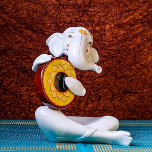 Lord Ganesh Statue | White Abstract Ganpati | Decorative Ganesha | Gift For House Warming N Office | God Of New Beginning | Good Luck |