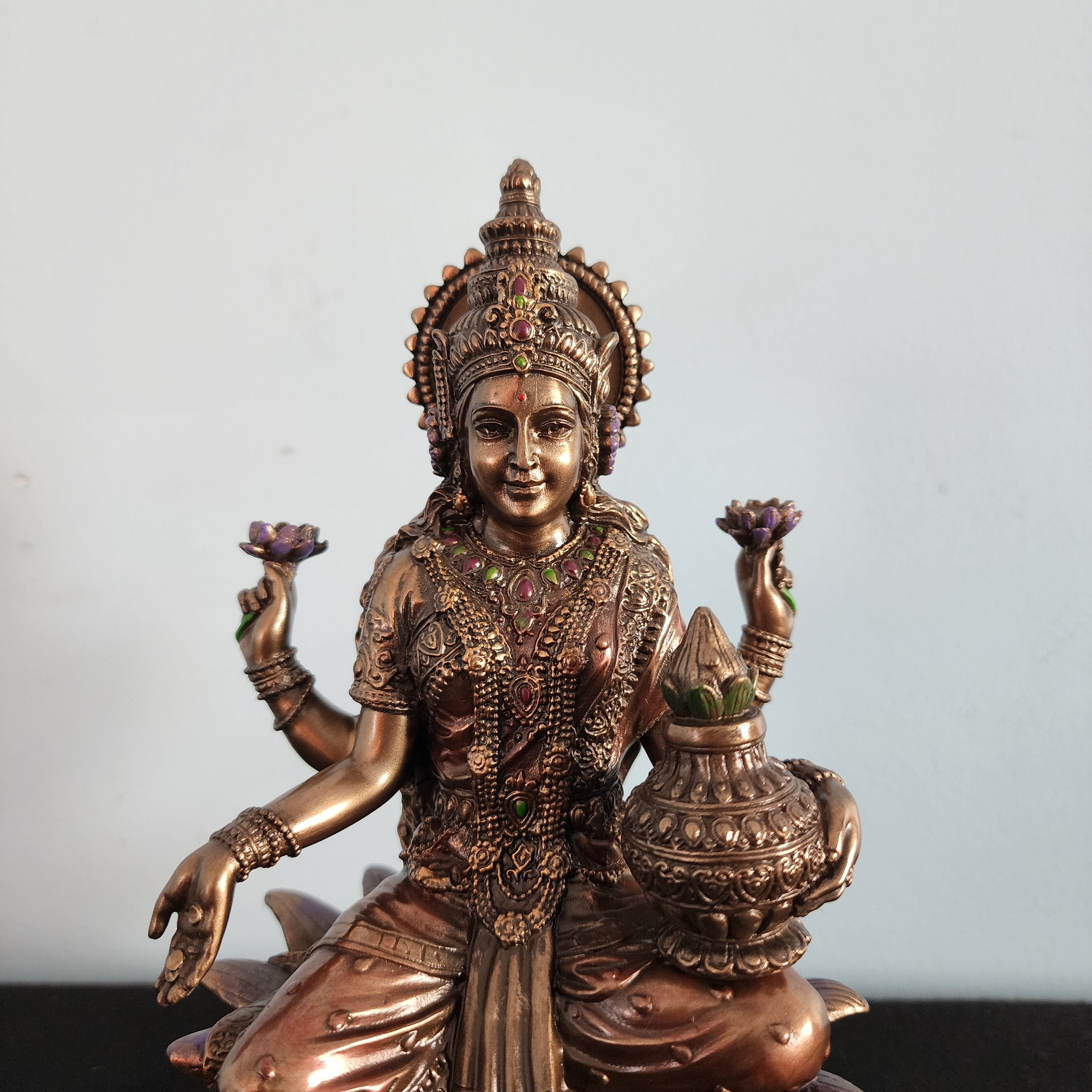 ブロンズ製完成品ラクシュミ像：7インチヒンドゥー教の富の女神 - Etsy