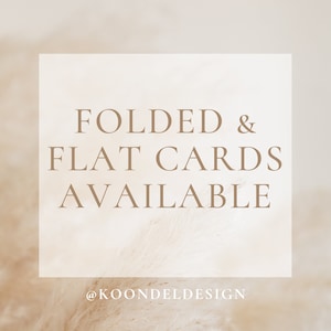 Może przedstawiać: Białe tło z białą, puszystą rośliną na pierwszym planie. Biały prostokąt z tekstem "FOLDED & FLAT CARDS AVAILABLE" i tekstem "@KOONDELDESIGN" poniżej.
