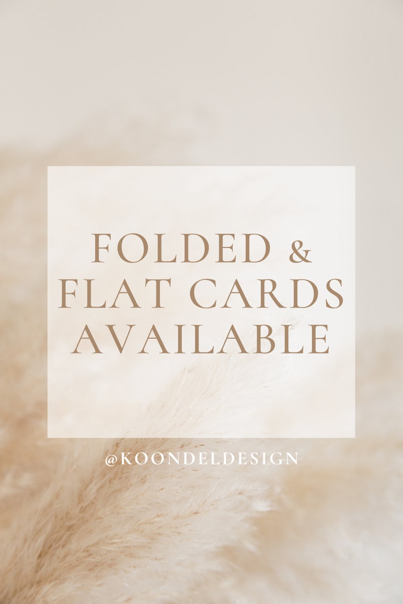 Może przedstawiać: Białe tło z białą, puszystą rośliną na pierwszym planie. Biały prostokąt z tekstem "FOLDED & FLAT CARDS AVAILABLE" i tekstem "@KOONDELDESIGN" poniżej.